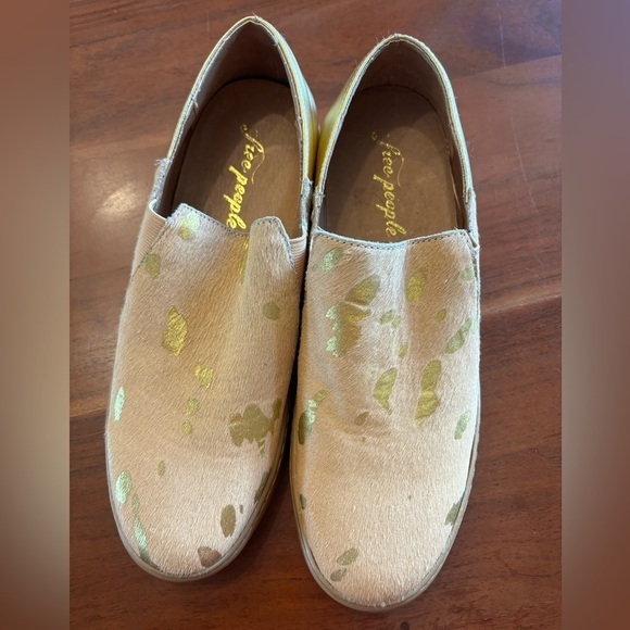 Free People Slip Ons - Picture 2 of 6